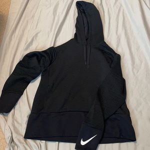 womens nike sweatshirt